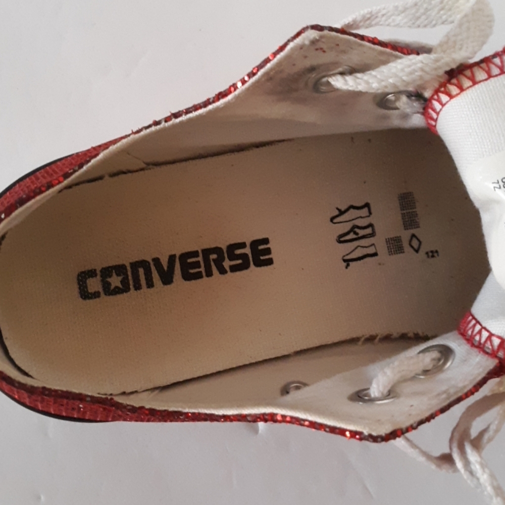 CONVERSE UNISEX 50% off red sparkles - Picture 6 of 8